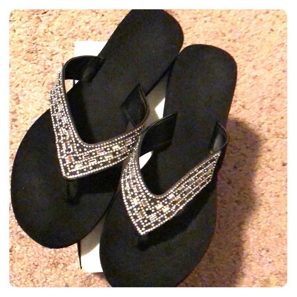 Dressbarn Black Flip-Flops
